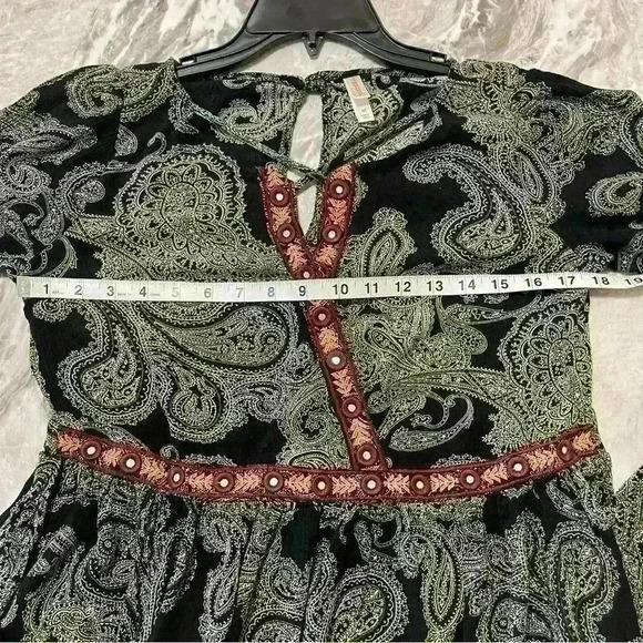 Xhilaration A Line Dress Black White Paisley Long Sleeve Short V Neck Womens M - Picture 6 of 11
